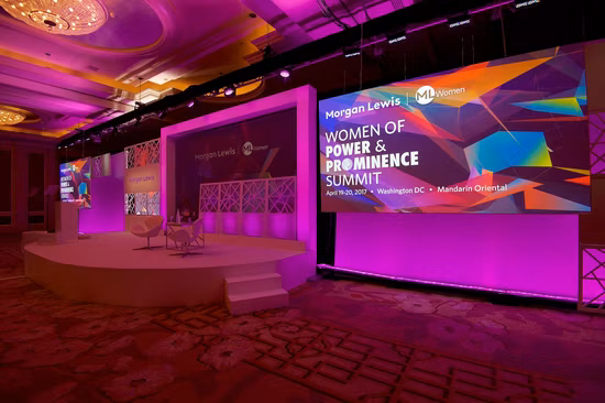 Schermo video wall per interni ultrasottile e ad alta definizione Fine Pitch P1.25 con schermo LED fisso e accesso frontale